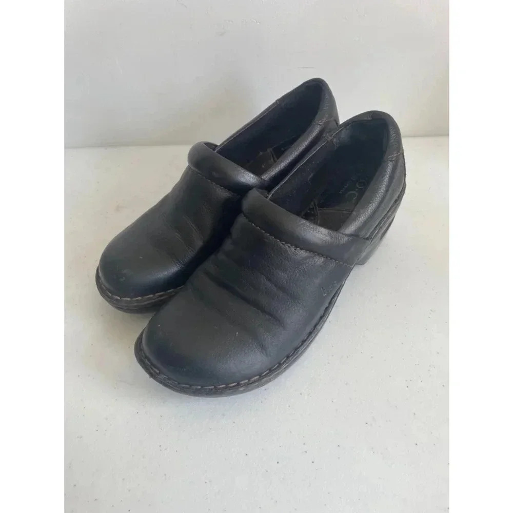 Women's BOC Black Leather Clogs Size 7 GUC!